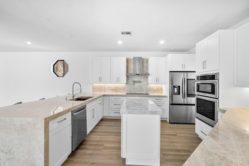 Located in the highly desirable Palm Beach Farms neighborhood &amp; - photo 7