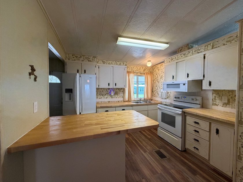 Listed by the Official Sales Team of Rolling Greens Village - photo 4