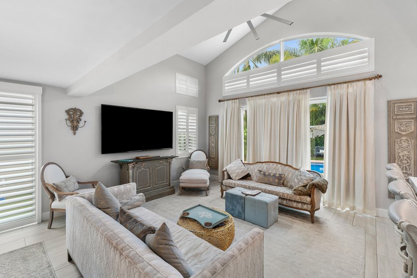 Welcome to this exceptional, fully upgraded 3-bedroom, 3.5-bath - photo 2