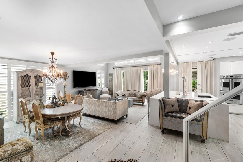 Welcome to this exceptional, fully upgraded 3-bedroom, 3.5-bath - photo 6