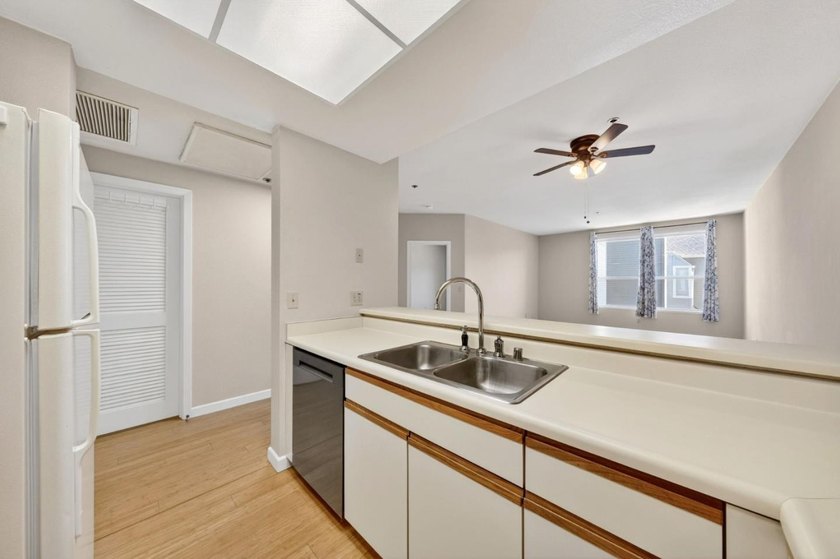 Welcome to 411 Park Ave, a desirable top-floor corner unit in a - photo 9