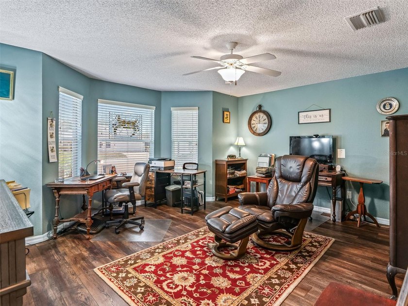 BOND PAID! Welcome to this beautifully maintained 3-BEDROOM - photo 32