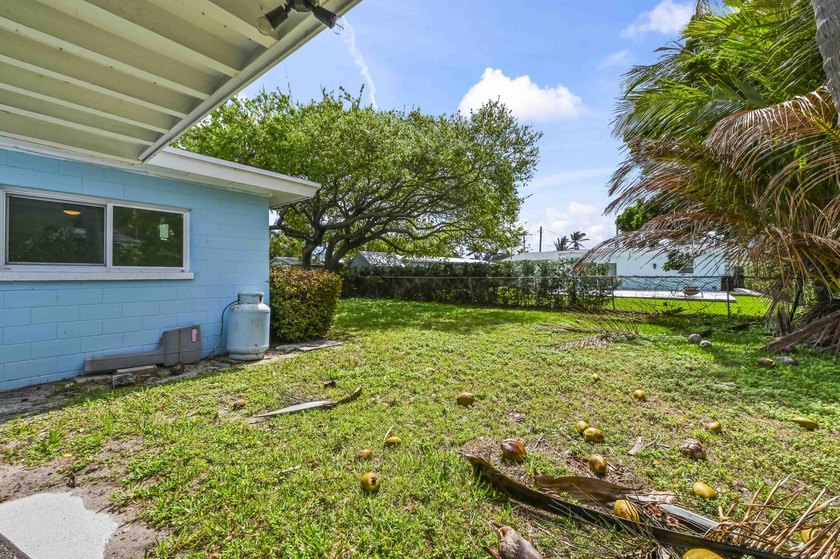 Escape to the quintessential coastal lifestyle in this - photo 20