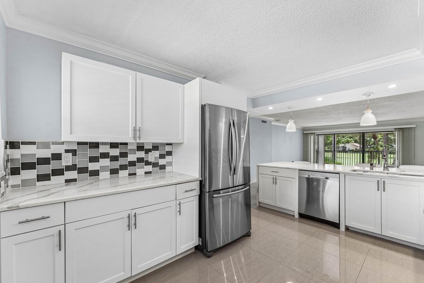 Experience effortless country club living in this beautifully - photo 10
