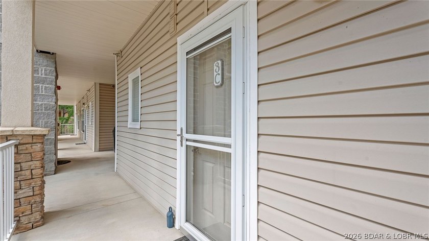 ELEVATOR and NO STEPS UNIT! Rarely used Turn-Key Lakefront - photo 35