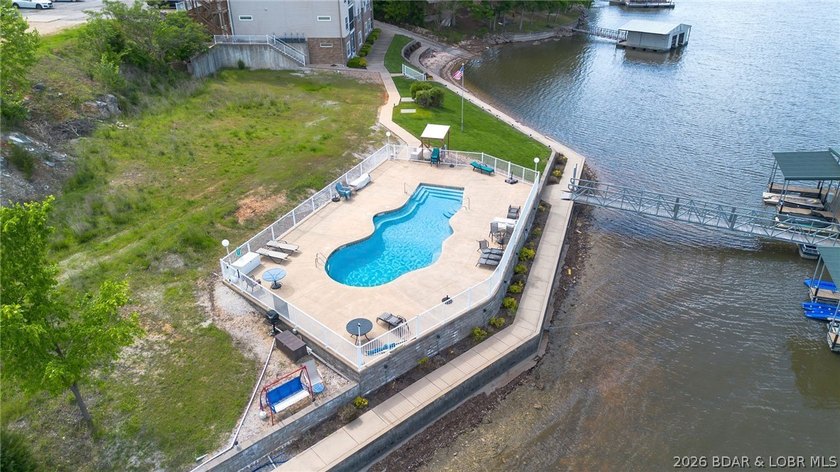 ELEVATOR and NO STEPS UNIT! Rarely used Turn-Key Lakefront - photo 39