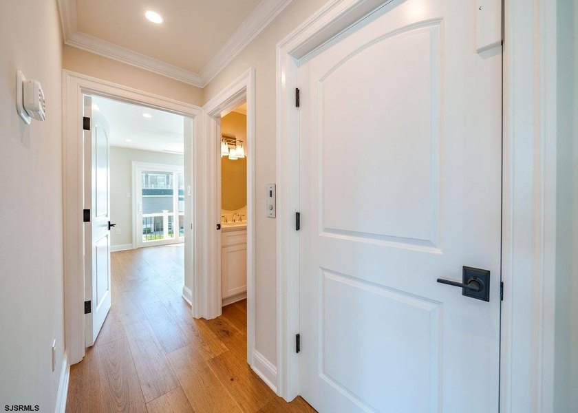 Stunning New Construction Goldcoast Home; well appointed - photo 15
