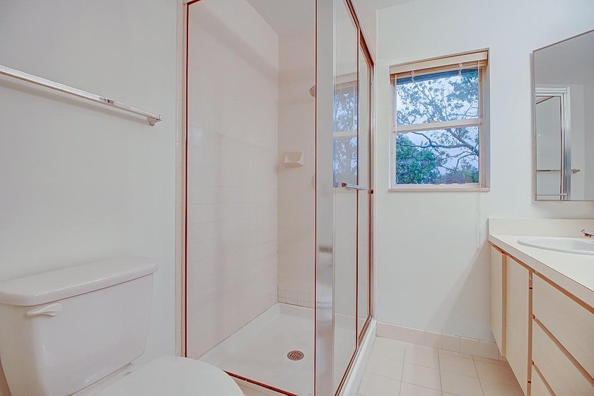 Tranquil 2-story townhouse featuring a bright, open floor plan - photo 20