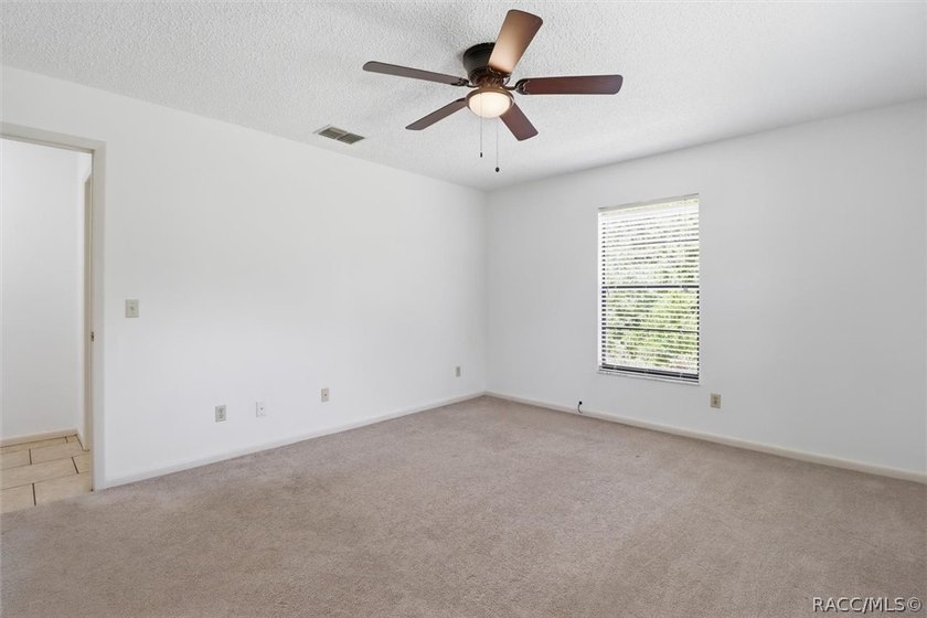 Discover comfortable Florida living in this 2-bedroom - photo 21