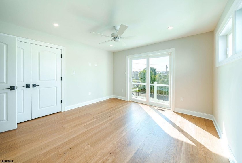 Stunning New Construction Goldcoast Home; well appointed - photo 25