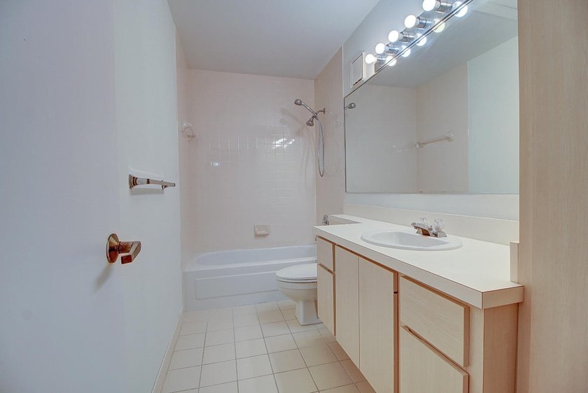 Tranquil 2-story townhouse featuring a bright, open floor plan - photo 26