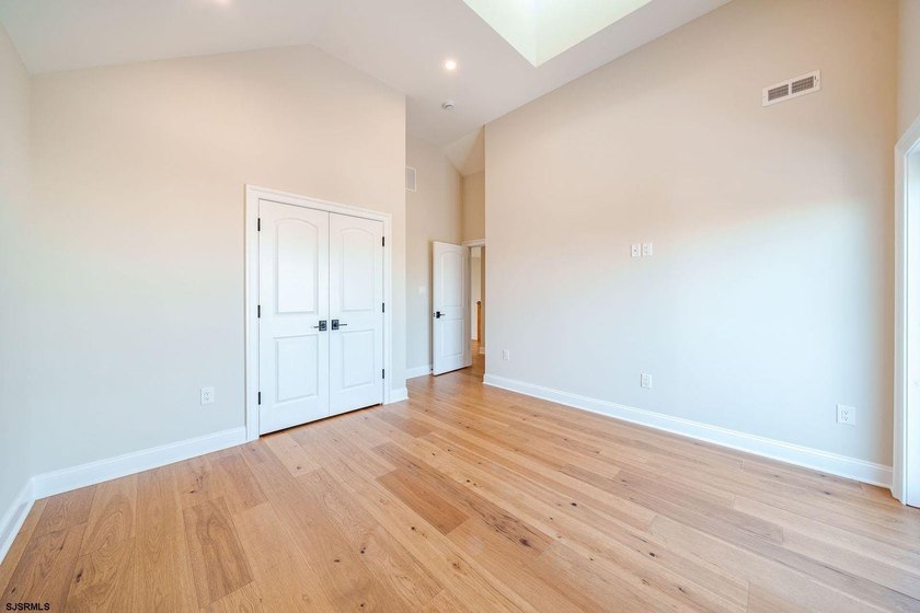 Stunning New Construction Goldcoast Home; well appointed - photo 29