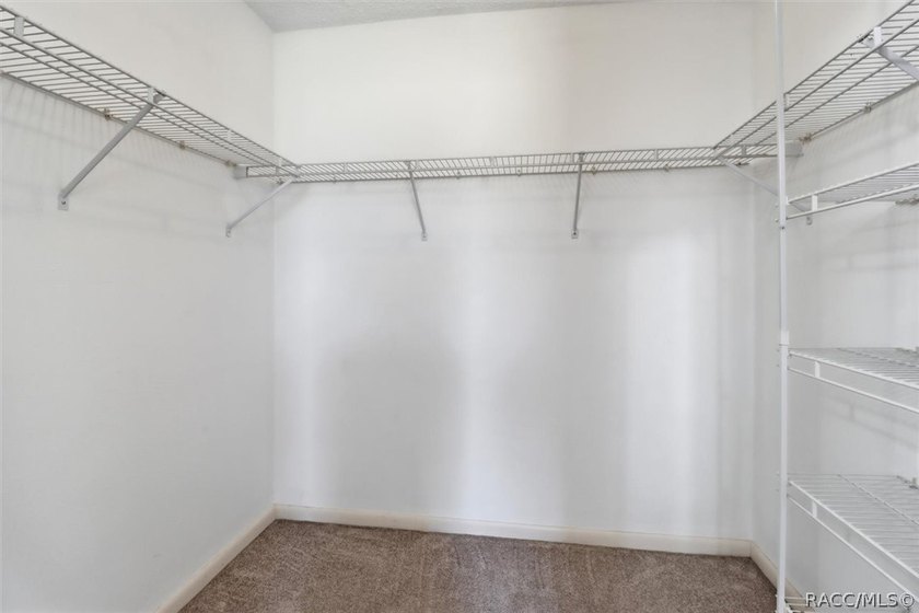 Discover comfortable Florida living in this 2-bedroom - photo 29
