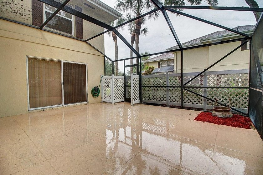 Tranquil 2-story townhouse featuring a bright, open floor plan - photo 36