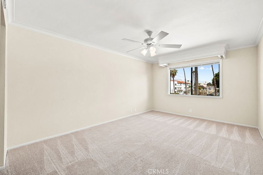 OCEAN AND GOLF COURSE VIEWS!!! Beautifully upgraded 2-bedroom - photo 18