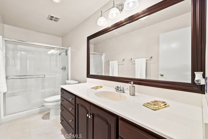 OCEAN AND GOLF COURSE VIEWS!!! Beautifully upgraded 2-bedroom - photo 24