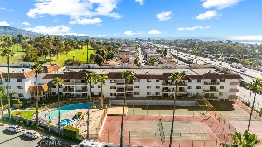 OCEAN AND GOLF COURSE VIEWS!!! Beautifully upgraded 2-bedroom - photo 40