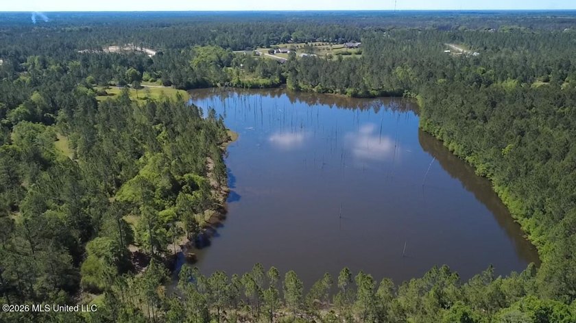 Rare opportunity to own 4.28 acres with direct access to a - photo 4