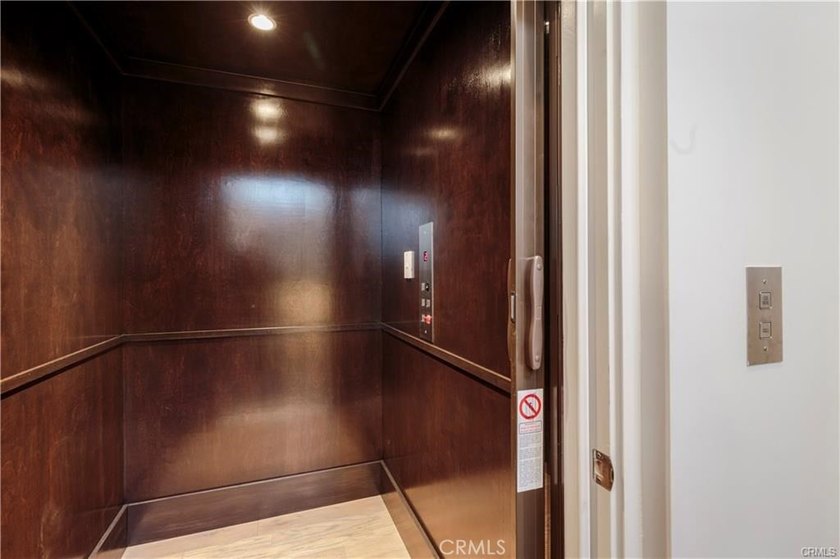 Newer Detached CONTEMPORARY STYLE OCEAN VIEW Town Home! - photo 22
