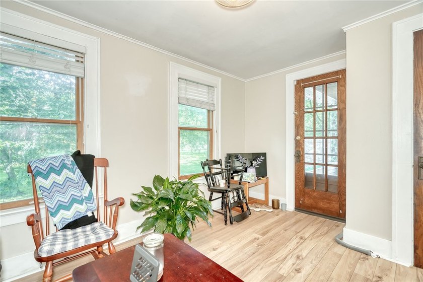 Welcome to 10 Menlo Place! Nestled on one of Rochester's most - photo 24