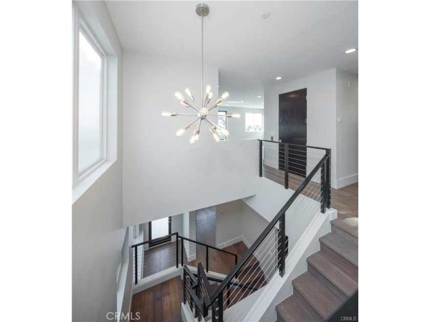 Newer Detached CONTEMPORARY STYLE OCEAN VIEW Town Home! - photo 24