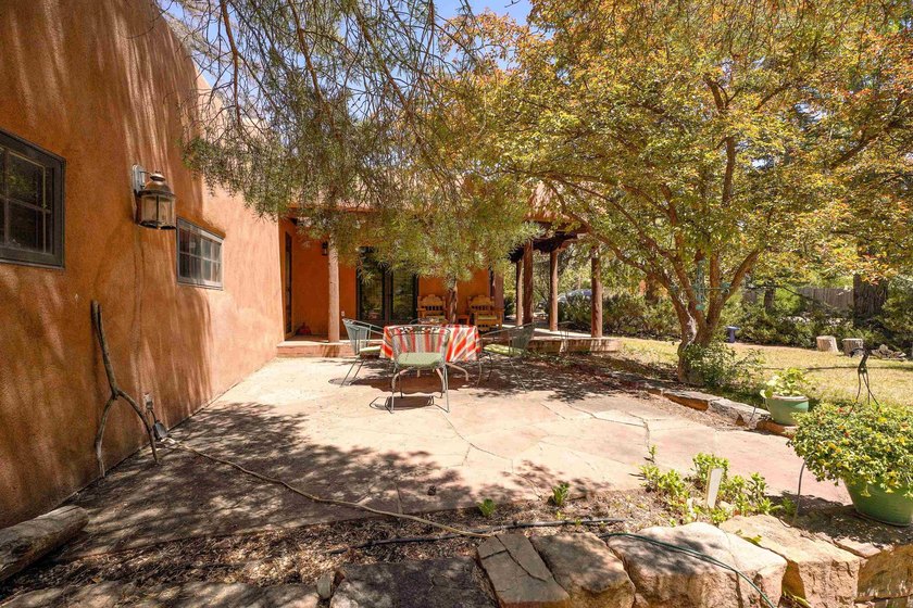 Quietly tucked into one of Taos' most established in-town - photo 38