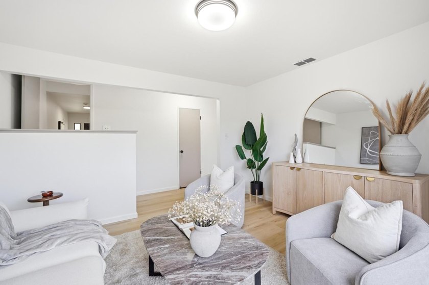 16 Moneta Court offers the perfect blend of comfort, flexibility - photo 7