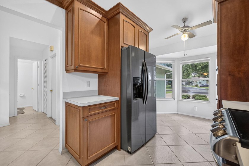 Welcome to this charming two-story townhouse located in - photo 10