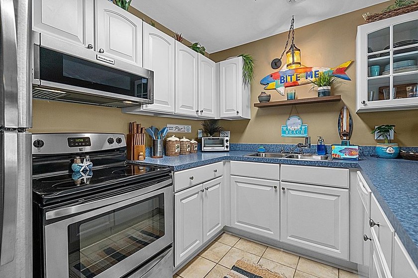 This enticing 1bedroom, 1 bath condo is not your average typical - photo 11