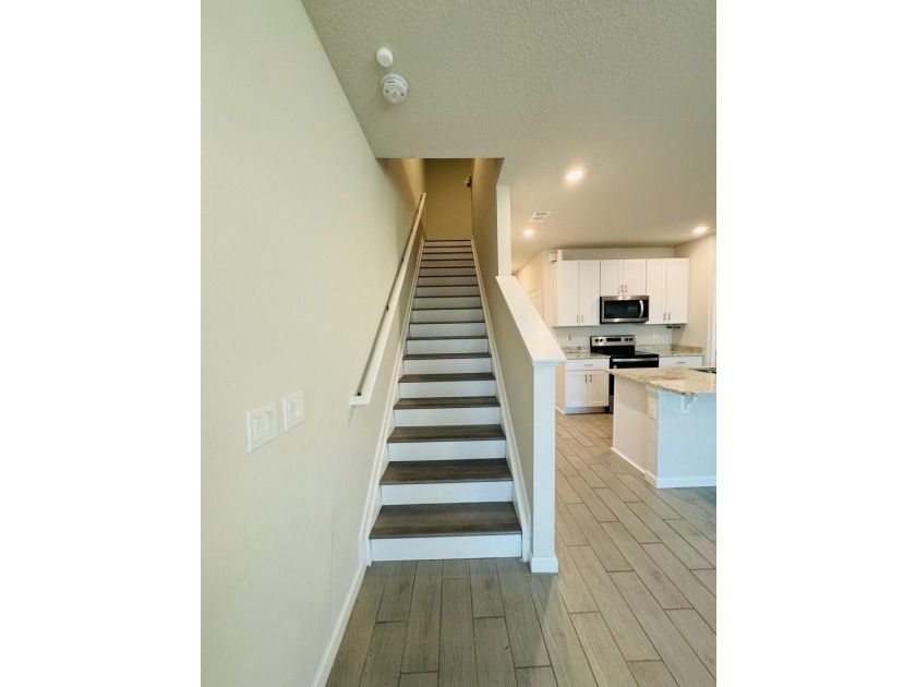 Short Sale - Subject to Lender Approval. Built in 2022, this - photo 18