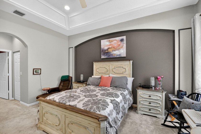 Welcome to this beautiful townhome in the highly desirable - photo 21