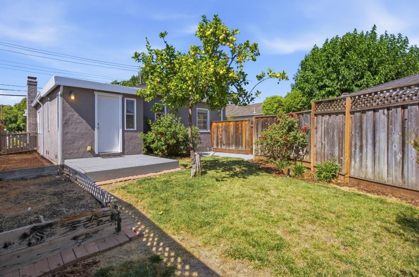 One Property. Two Detached Residences. A Truly Flexible San Jose - photo 24