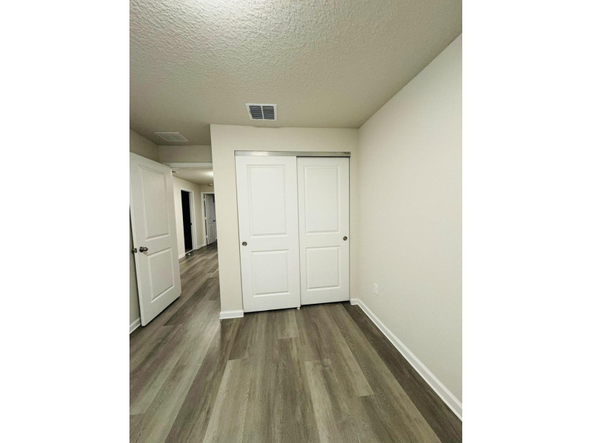 Short Sale - Subject to Lender Approval. Built in 2022, this - photo 28