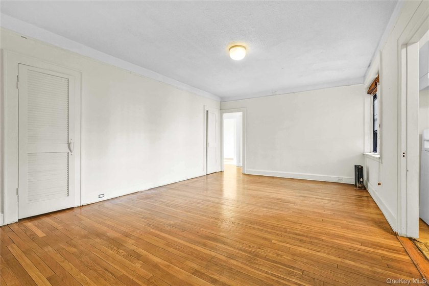 Welcome to this spacious and well-maintained two-bedroom - photo 3
