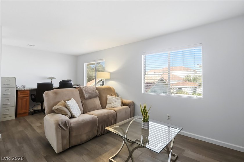 Fully remodeled home arched up on a corner lot with views and NO - photo 21