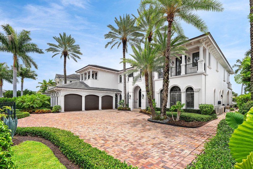 Nestled along the widest canal in Royal Palm Yacht &amp; Country - photo 4