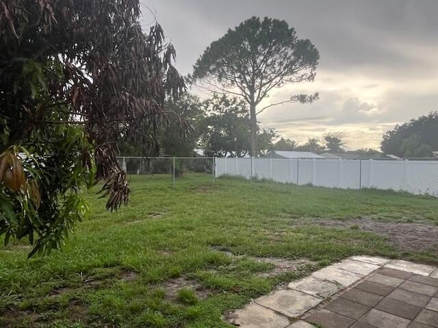Opportunity awaits with this cute 2BR, 1.5-bath home in the - photo 3