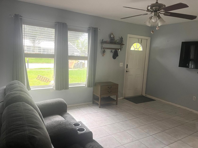 Opportunity awaits with this cute 2BR, 1.5-bath home in the - photo 6