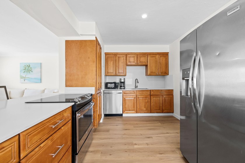 Welcome to this beautifully updated 3-bedroom, 2-bath residence - photo 12