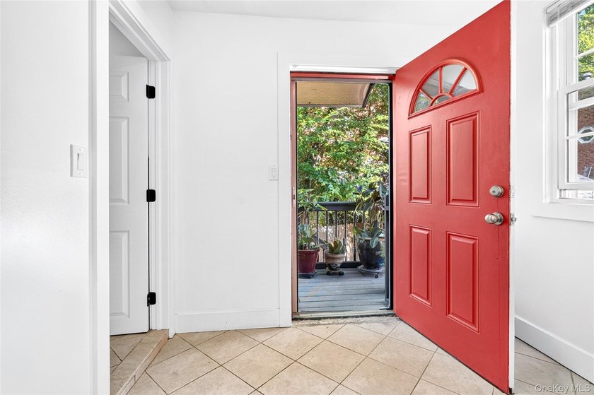 3BR | 4Ba | Elegant pre-war residence on a DOUBLE LOT with - photo 17
