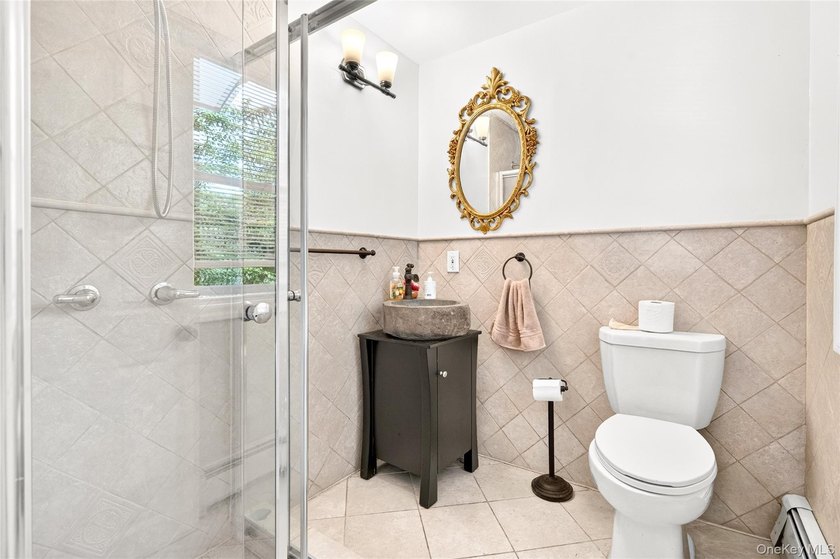 3BR | 4Ba | Elegant pre-war residence on a DOUBLE LOT with - photo 20