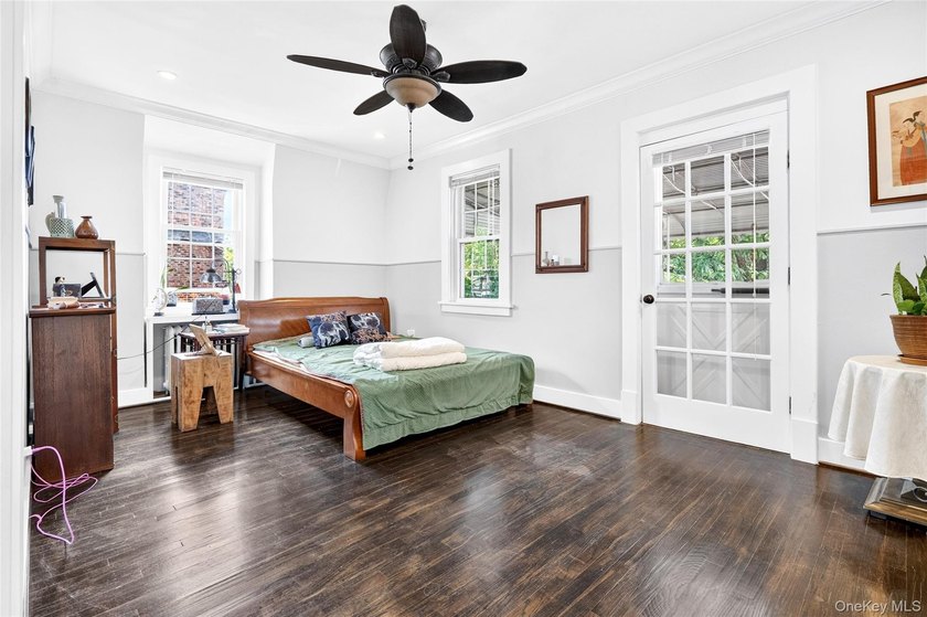 3BR | 4Ba | Elegant pre-war residence on a DOUBLE LOT with - photo 29