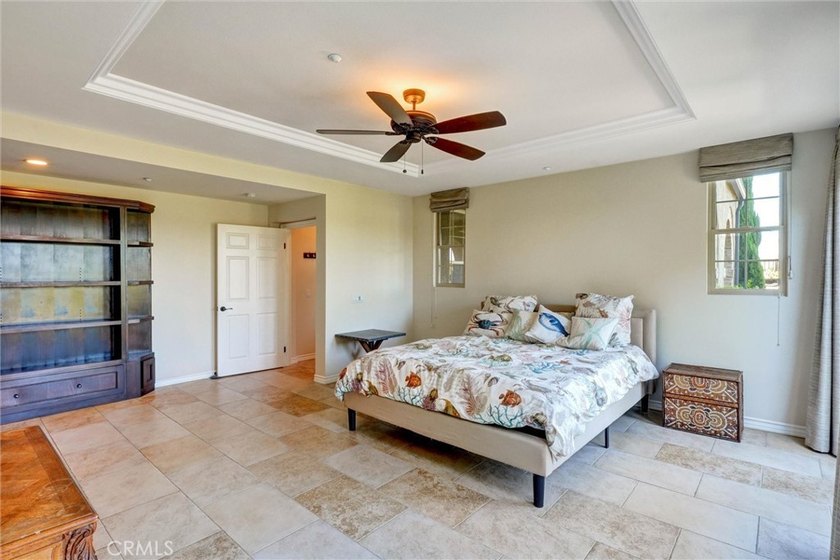 Experience the rare opportunity to own a beautifully appointed - photo 29