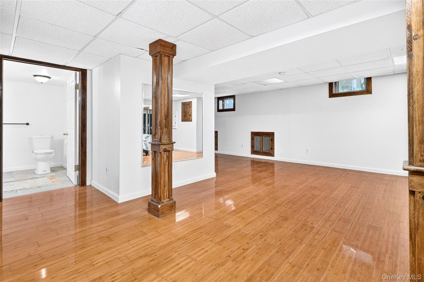 3BR | 4Ba | Elegant pre-war residence on a DOUBLE LOT with - photo 38