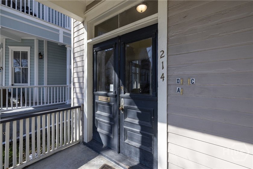 Located at 214 W Park Ave, this impressive circa-1900 property - photo 3