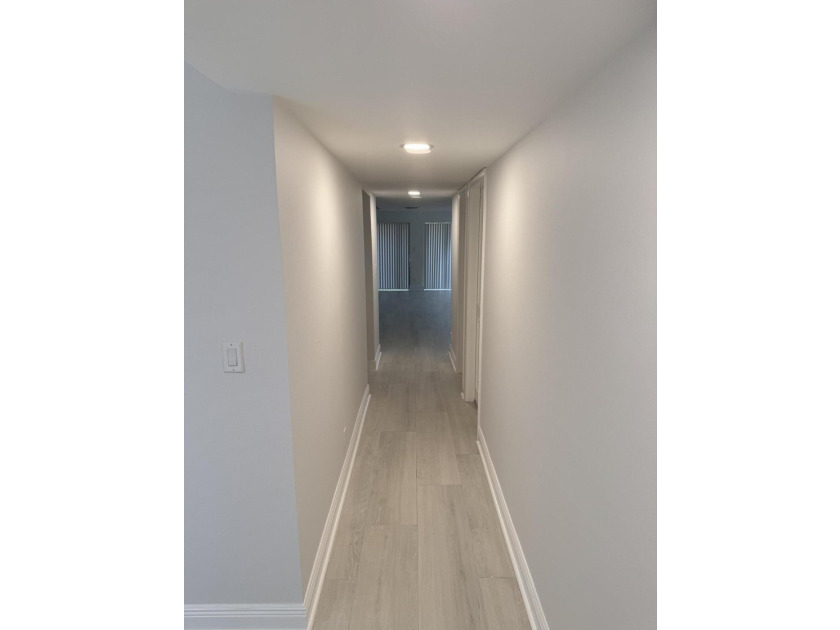 Tranquil 3-bedroom, 2.5-bath townhouse in the quiet Brook Haven - photo 3