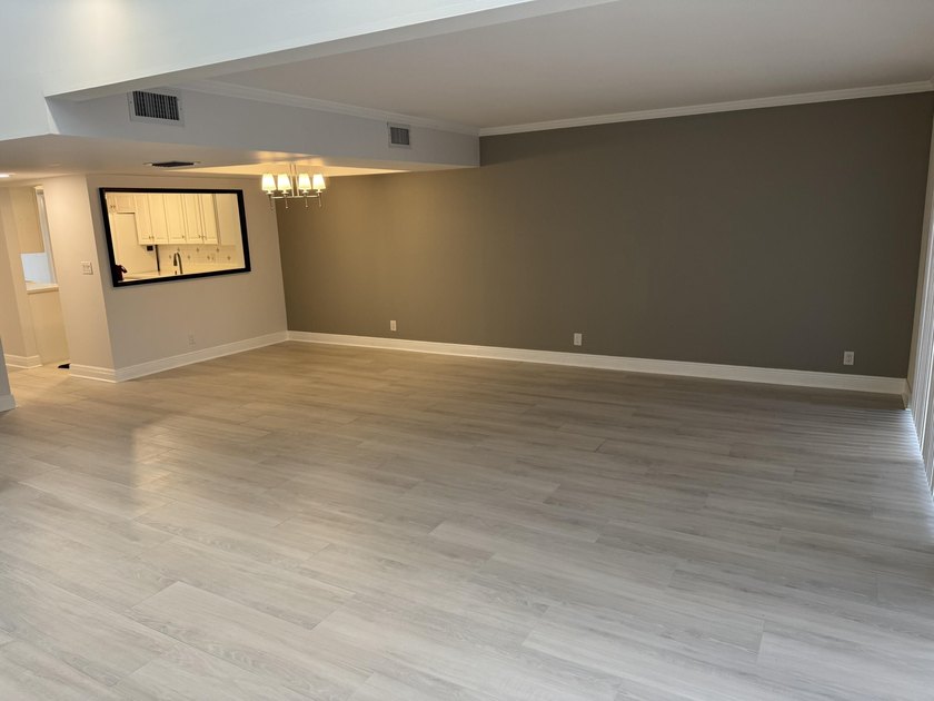 Tranquil 3-bedroom, 2.5-bath townhouse in the quiet Brook Haven - photo 8