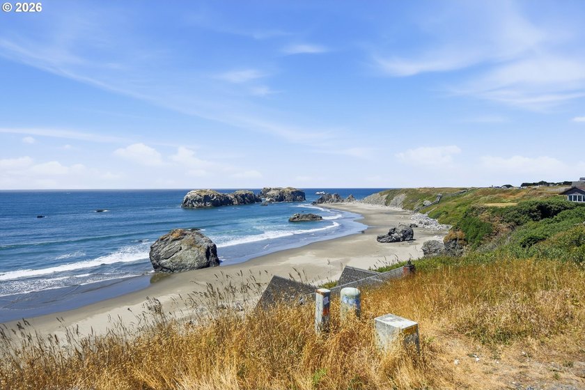 Wake up to the sound of the surf. This .21-acre oceanfront lot - photo 10
