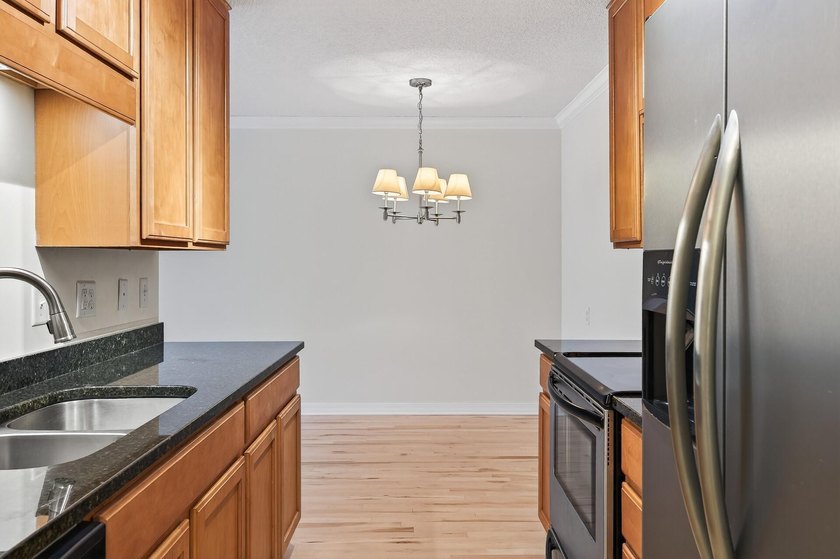 Just blocks from Lake of the Isles, Uptown, and Downtown - photo 9