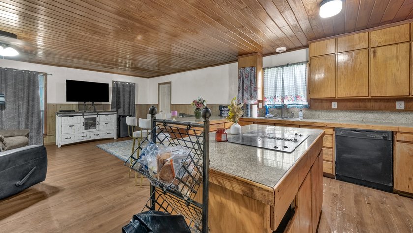 Discover the charm of true country living with this cute 3-bed - photo 12